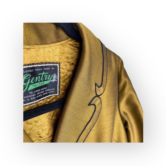 Vintage: Gentry 𖡗 Handmade 3 Button Duponi Silk Coat 𖡗 Metallic Goldenrod 𖡗 - Picture 3 of 16